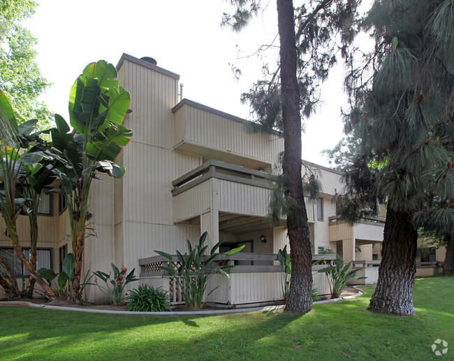 Building Photo - Creekside Apartment Homes