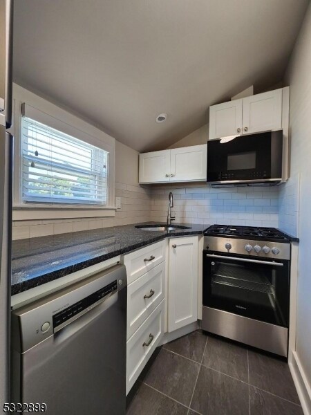 Building Photo - 17 Mountain View Pl