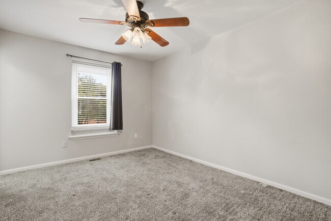 Building Photo - 639 Mill Landing Rd