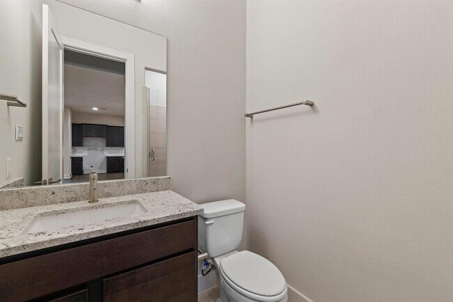 Building Photo - 1328 Westborough Ln