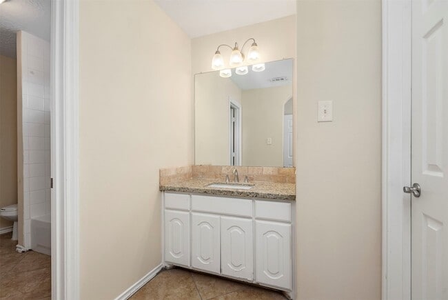 Building Photo - 5719 Indigo Trails Dr