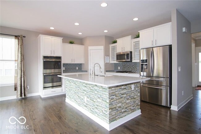 Building Photo - 14905 Dennison Dr