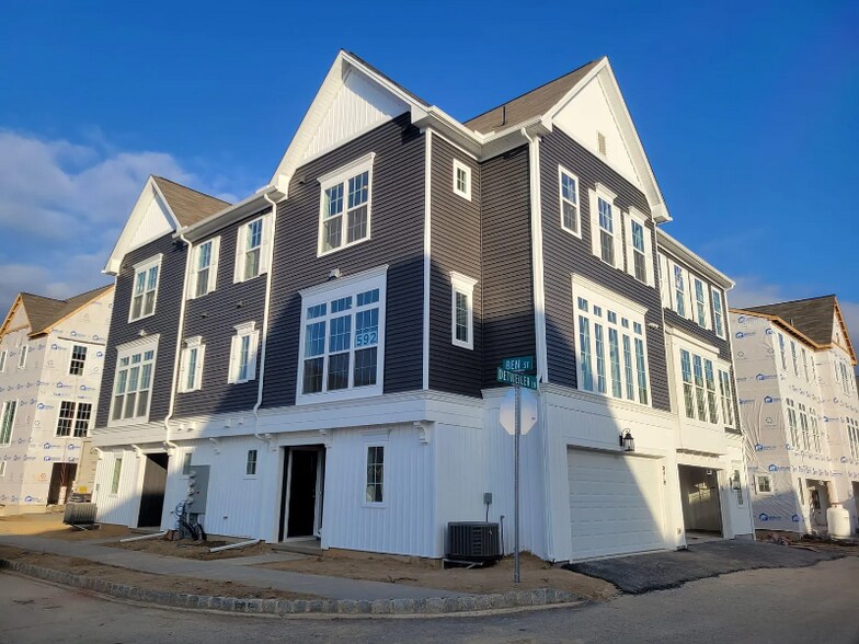 Building Photo - 3118 Detweiler Ln