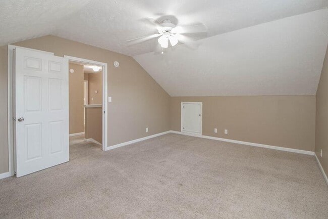 Building Photo - 1449 Mutual Dr