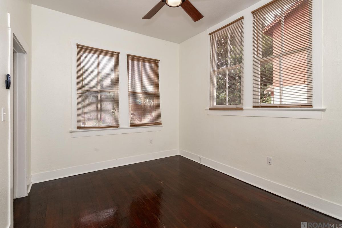 Building Photo - 759 Spanish Town Rd