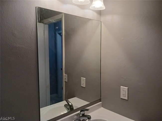 Building Photo - 7263 Buchanan Rd