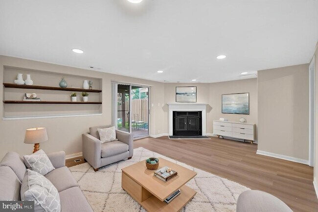 Building Photo - 55 Oak Crest Ct