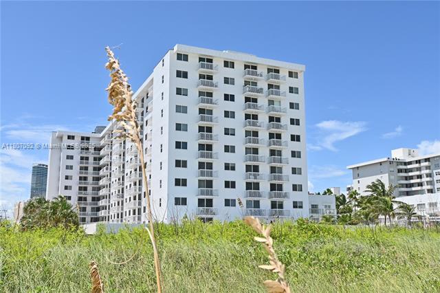 Building Photo - 401 Ocean Dr