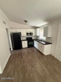 Building Photo - 2308 N 28th Pl