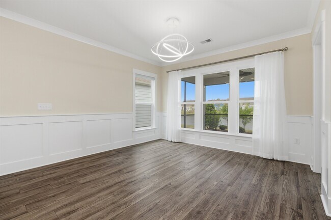 Building Photo - 7129 Spoleto Dr