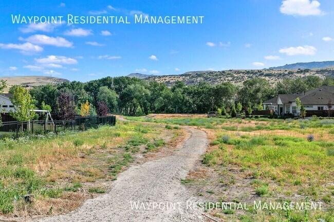 Building Photo - 3772 W Hidden Springs Dr