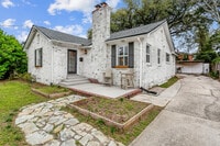 Building Photo - 1812 E Avery St