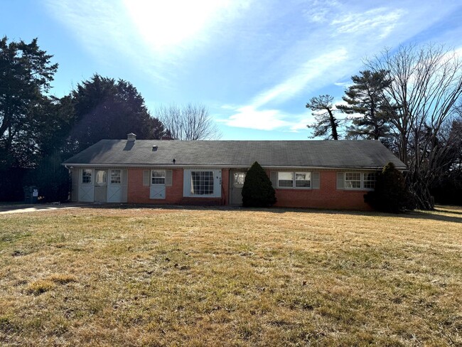 Primary Photo - 5 Bedroom Home in Campbell County