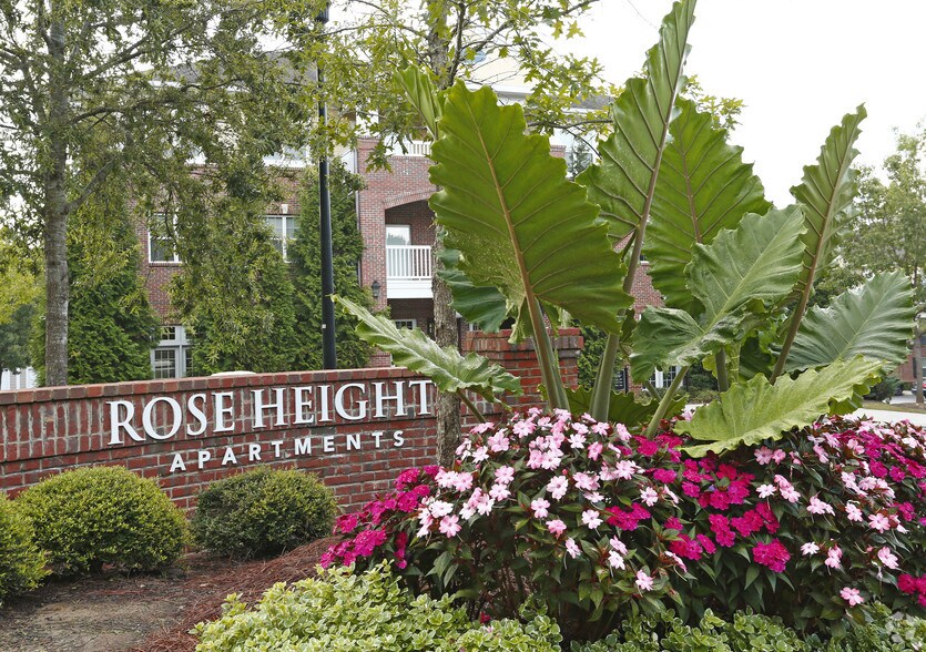 Rose Heights Apartments 3801 Glen Verde Trl Raleigh NC 27613