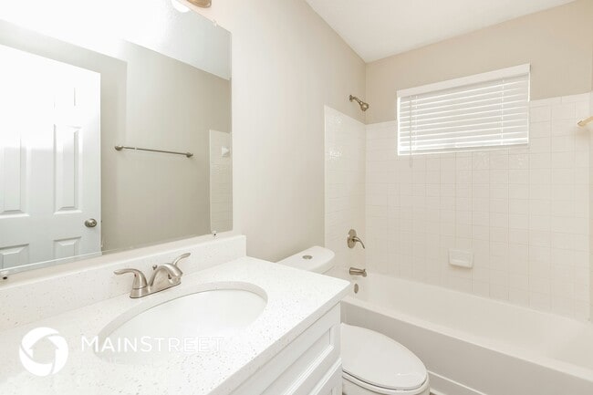 Building Photo - 40 Prestwick Dr