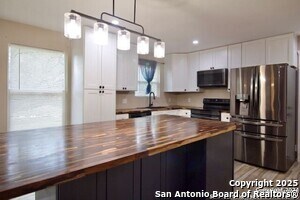 Building Photo - 167 Lakeview Cir