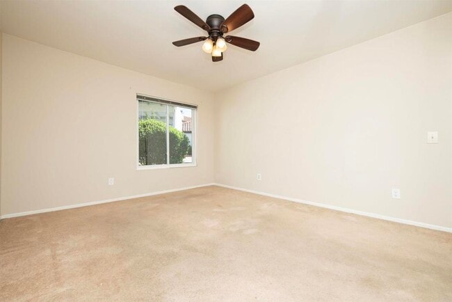 Building Photo - 2425 Cranston Dr