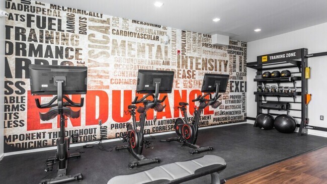 Building Photo - 9 E Mt Royal Ave