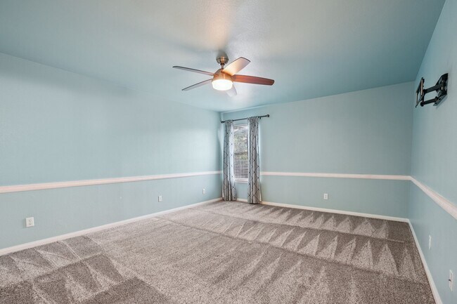 Building Photo - 519 Catanbo Ct