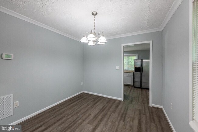 Building Photo - 8075 Solley Rd