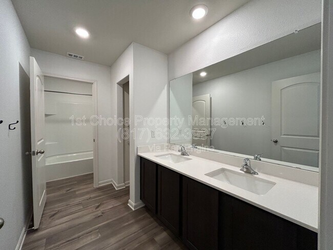 Building Photo - 112 Cactus Crk Trl