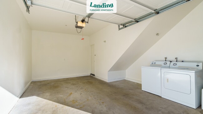 Building Photo - 8250 Vineyard Ave