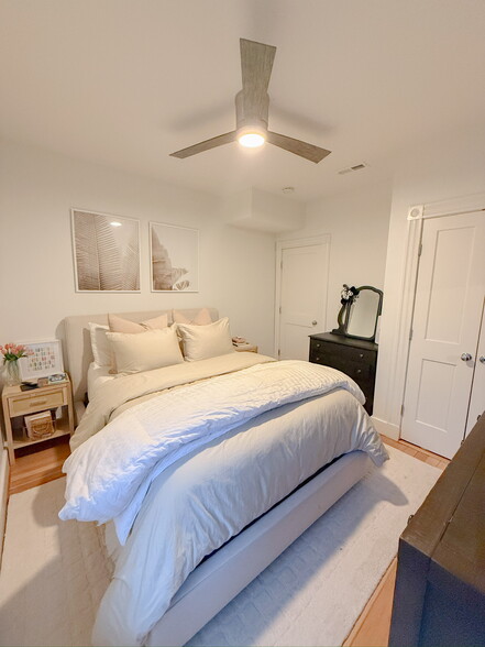 Building Photo - 9 Edison Grn