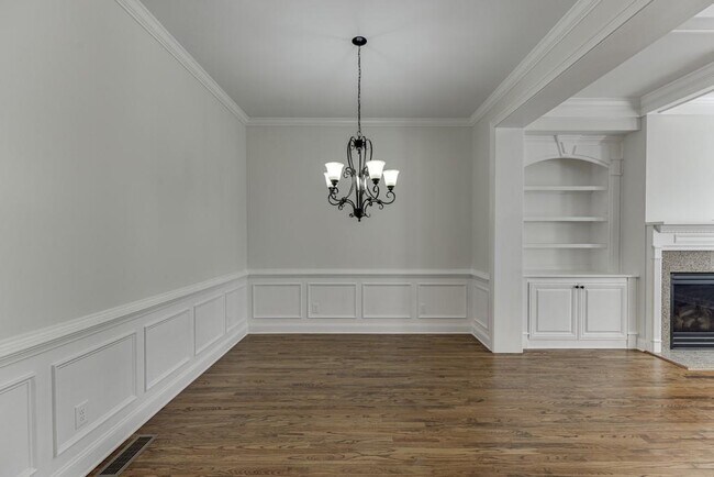 Building Photo - 6925 Fellowship Ln