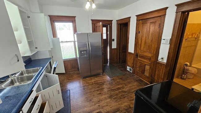 Kitchen 2 - 722 S 23rd St