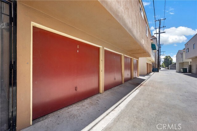 Building Photo - 2214 2nd St