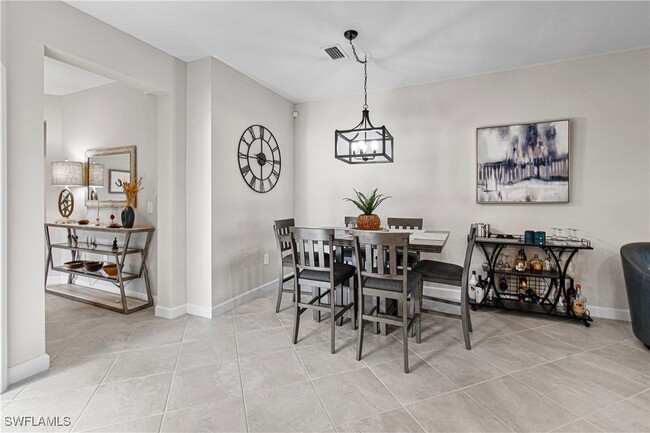 Building Photo - 14028 Hunter Oak Dr