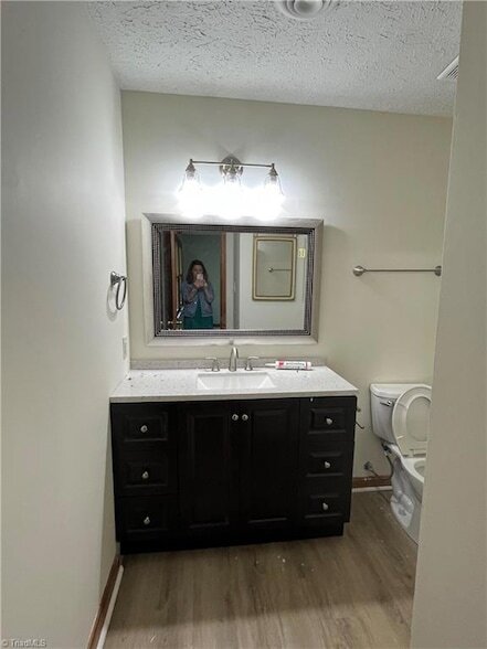 Building Photo - 417 Buena Vista Dr