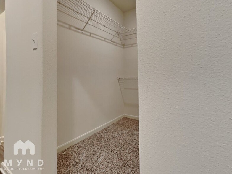 Building Photo - 3014 Boran Dr