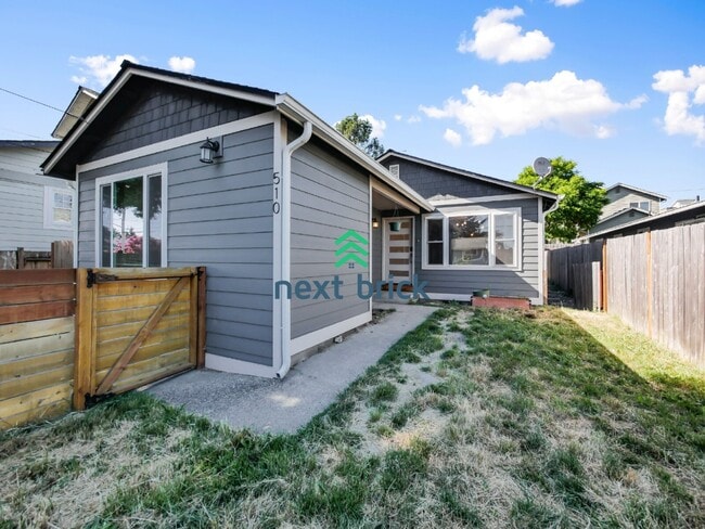 Building Photo - 3 Bed 1 Bath Charming Seattle Home is Ready for Rent!