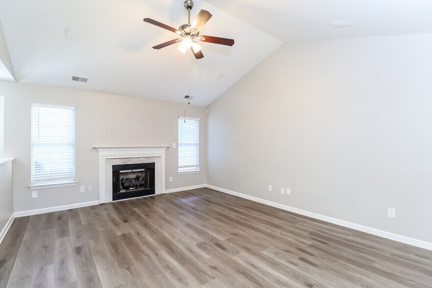 Building Photo - 6222 Spanish Moss Ln