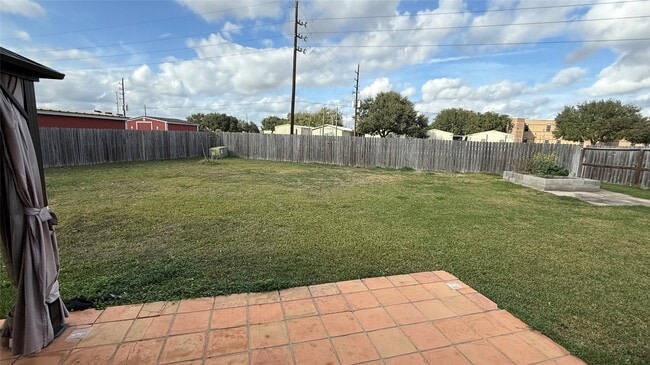 Building Photo - 16806 Pheasant Creek Ct