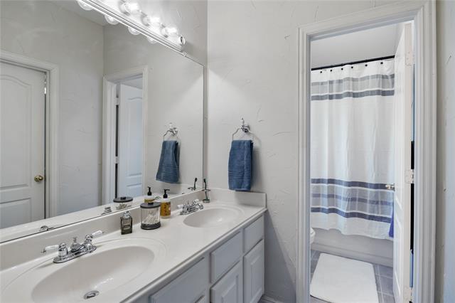 Building Photo - 1805 Paddington Ct