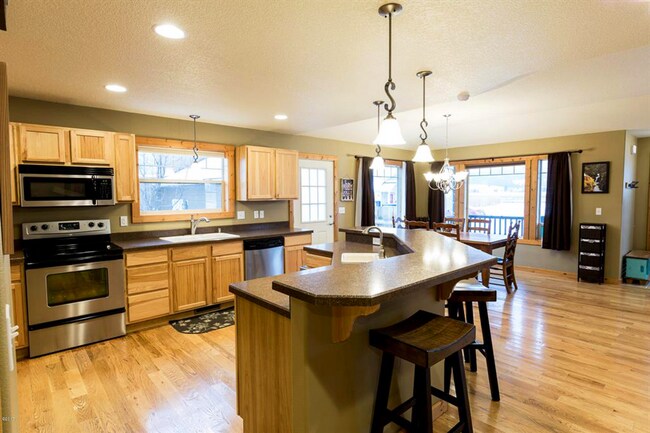 Building Photo - Lovely West Kalispell Home