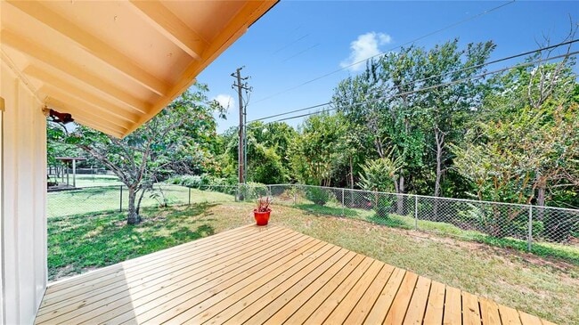Building Photo - 5906 Wagon Bend