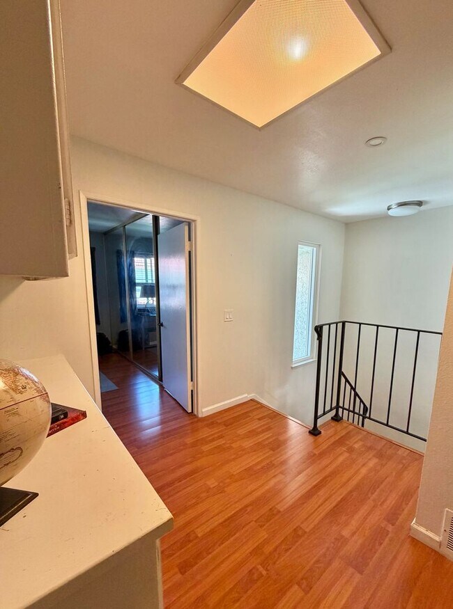Building Photo - 12944 Newhope St