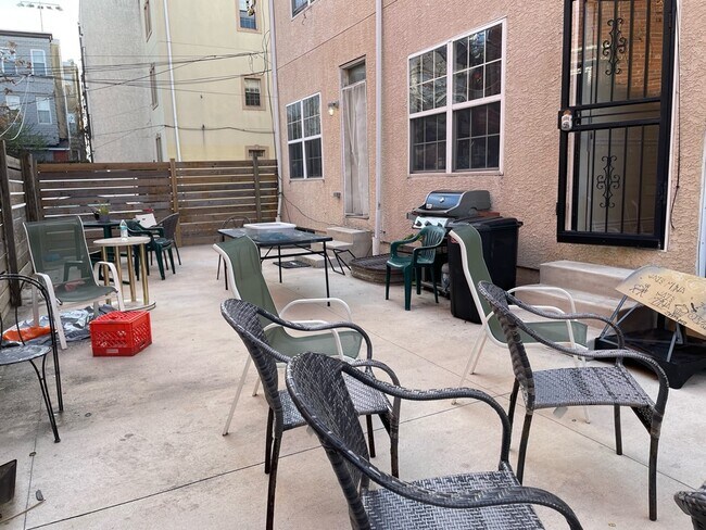 Building Photo - 2015 N 16th St