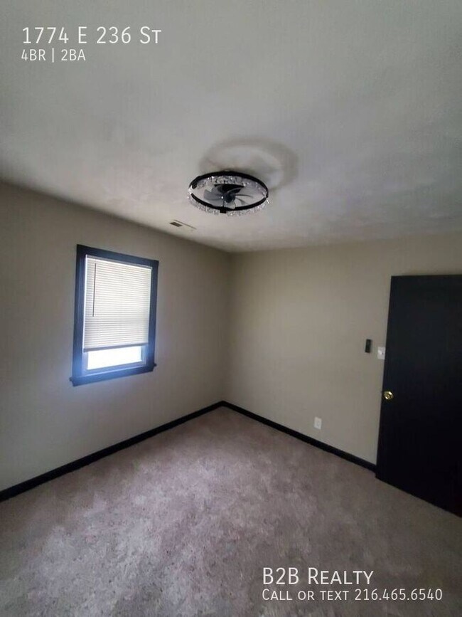 Building Photo - 1774 E 236th St