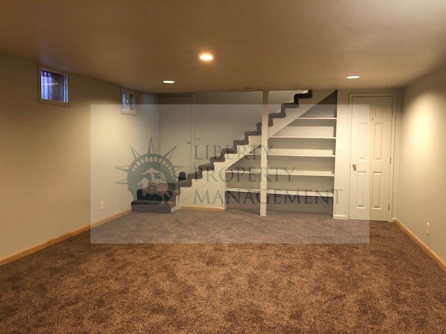 Building Photo - 22609 Robertson Blvd