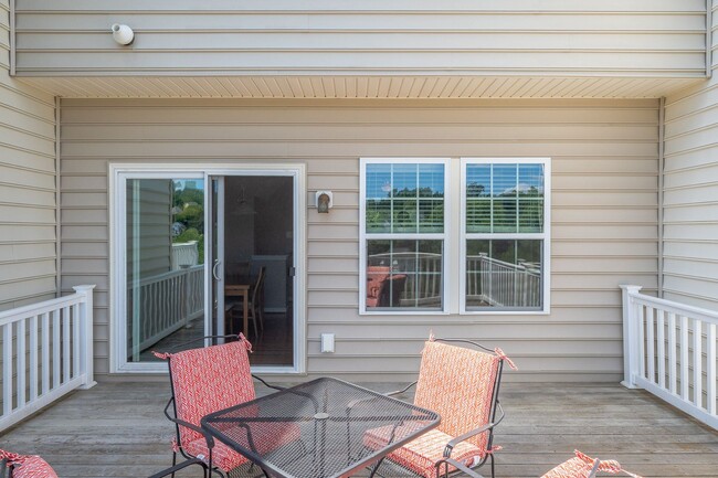 Building Photo - 1992 Asheville Dr