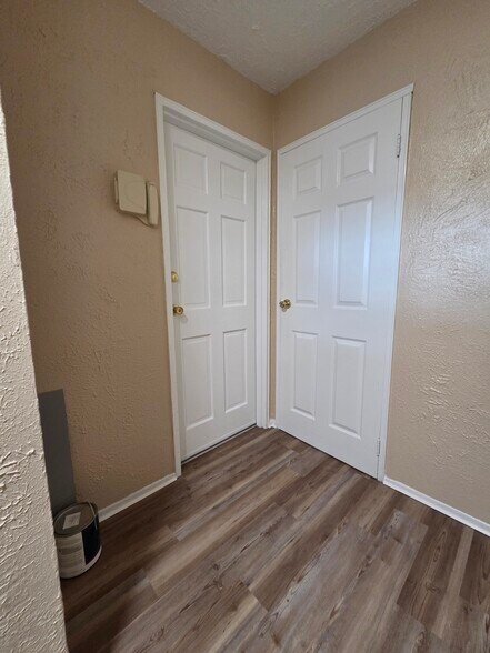Building Photo - 162 Jules Dr