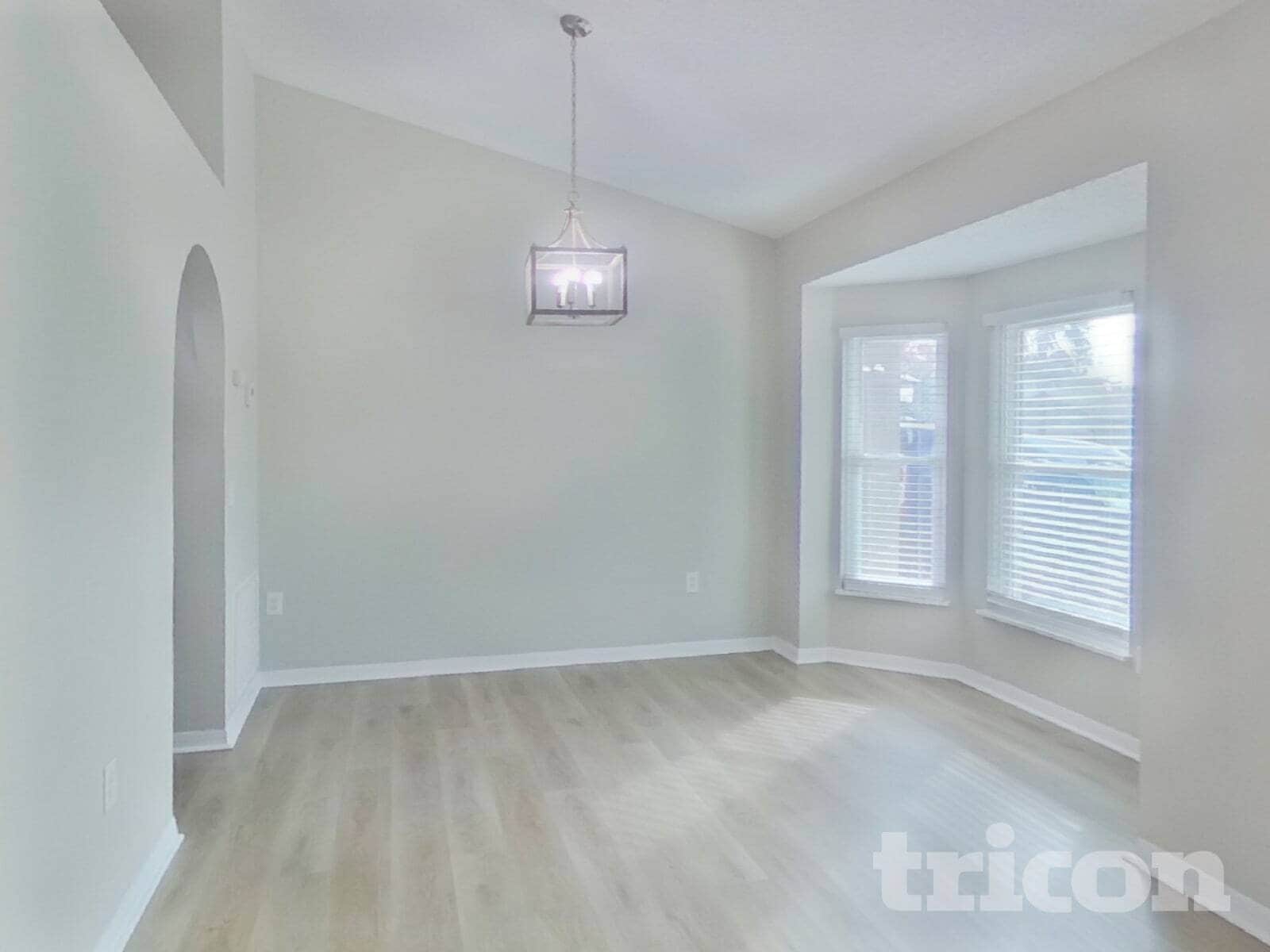 Building Photo - 250 Canterbury Ct