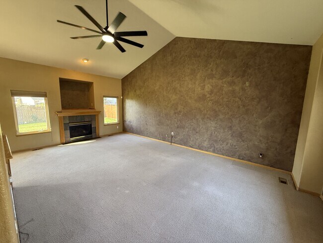 Building Photo - 3153 51st Ave