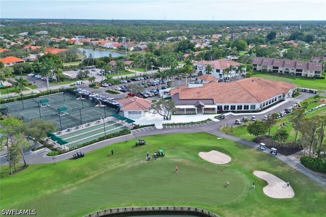 Building Photo - 221 Fox Glen Dr