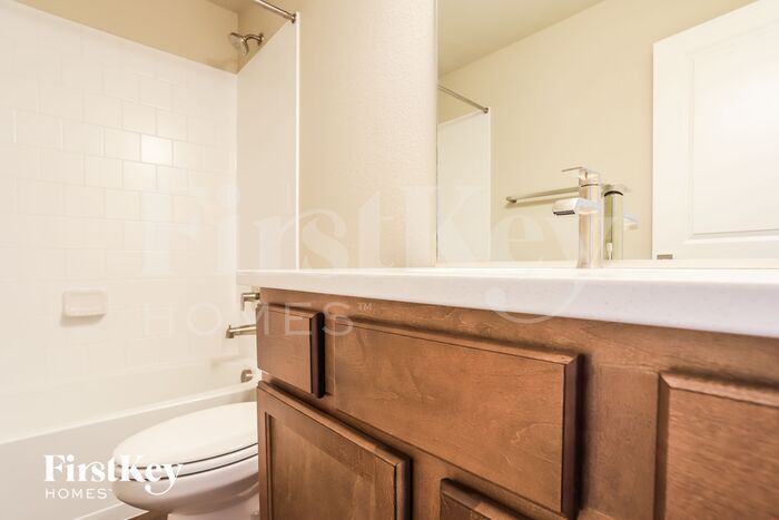 Building Photo - 10559 Horton Dr