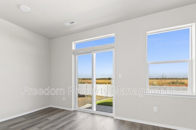 Building Photo - 3115 River Bluff Ct